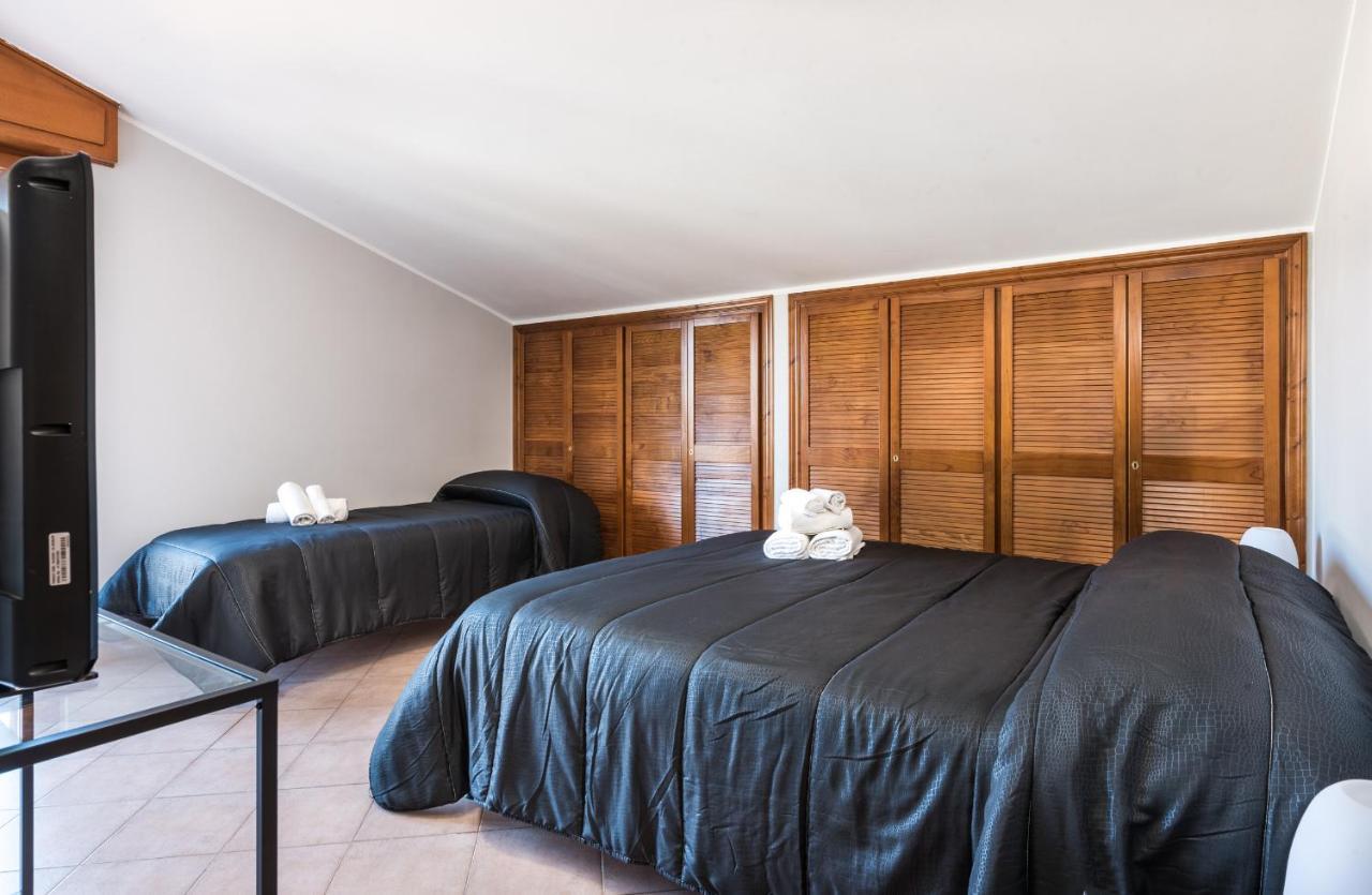 Travelershome Ciampino&Morena Guesthouse ローマ エクステリア 写真