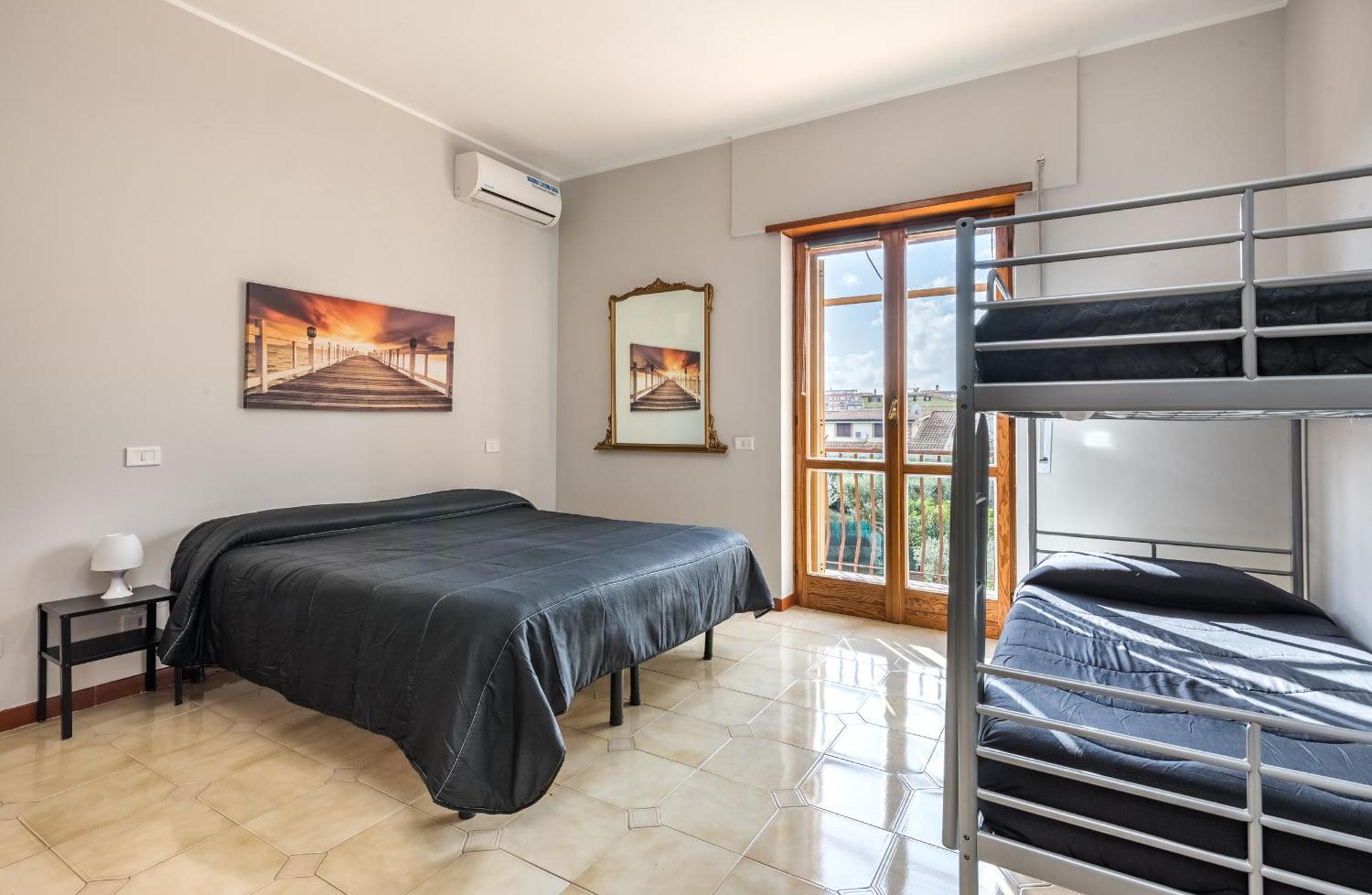 Travelershome Ciampino&Morena Guesthouse ローマ エクステリア 写真