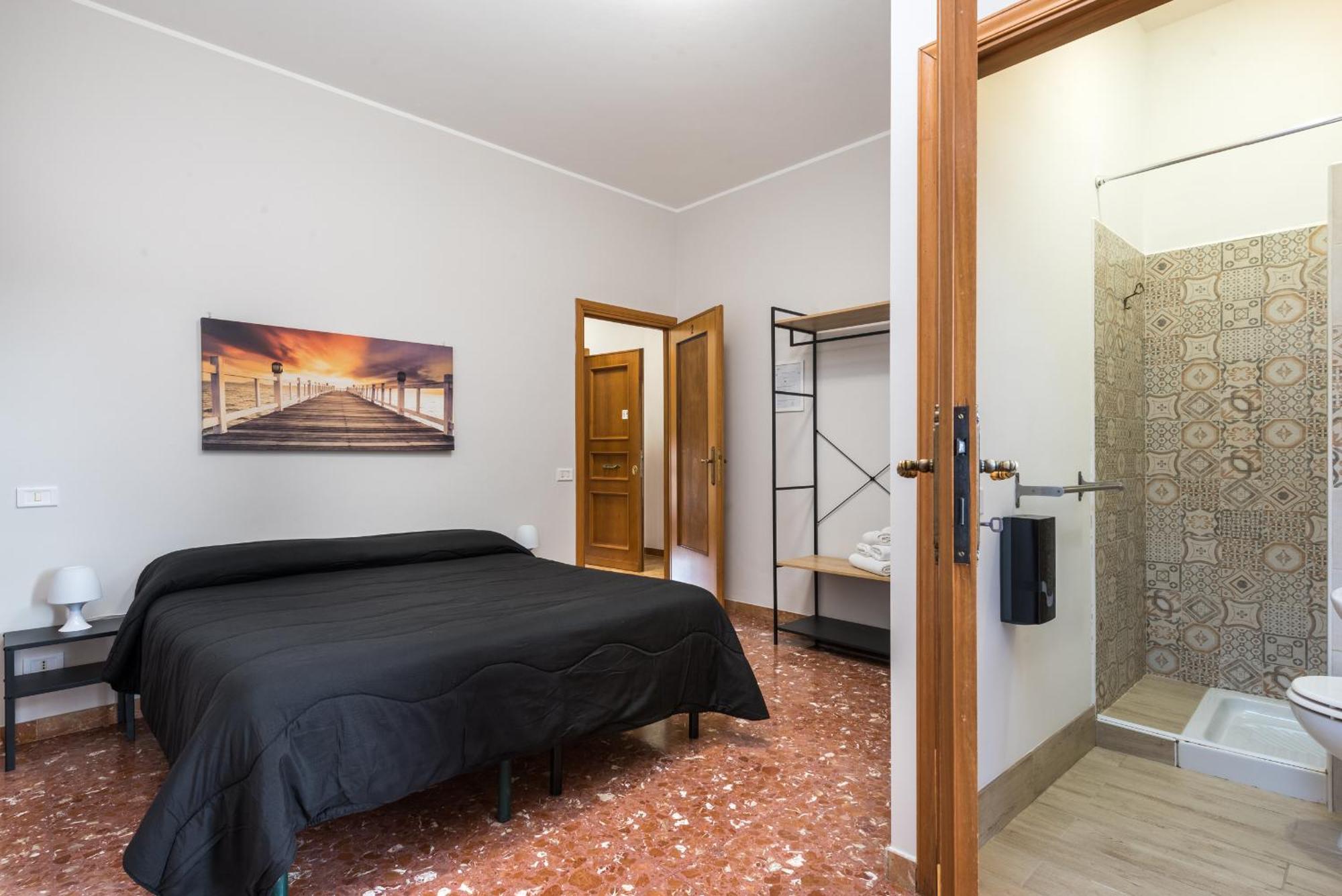 Travelershome Ciampino&Morena Guesthouse ローマ エクステリア 写真